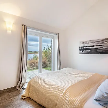 Schwanenuferhaus * Kosel